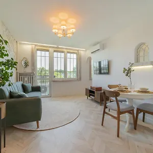 Artistic Pearl Mokotow, Piwarskiego 11 Warszawa